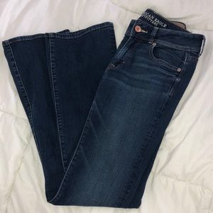Kick boot jeans